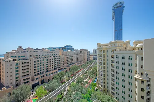 4 Bedrooms Apartment in Al Sarrood