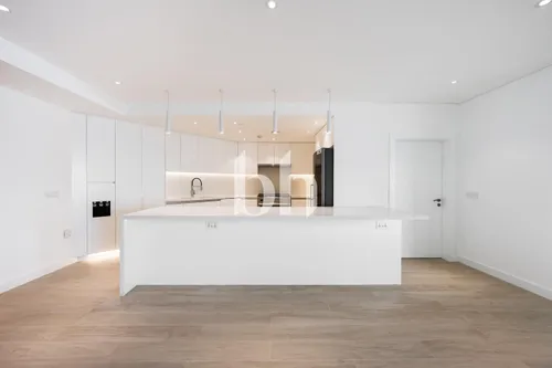 Upgraded | Largest Layout | Sea View