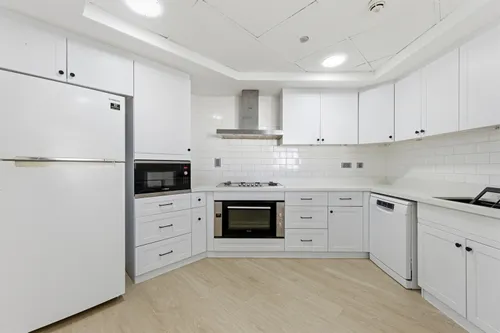 3 Bedrooms Apartment in Al Khushkar