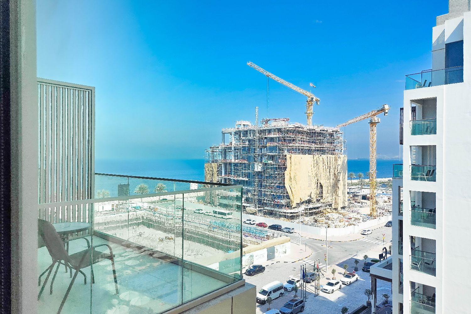 2 Bedrooms Apartment in Ellington Beach House