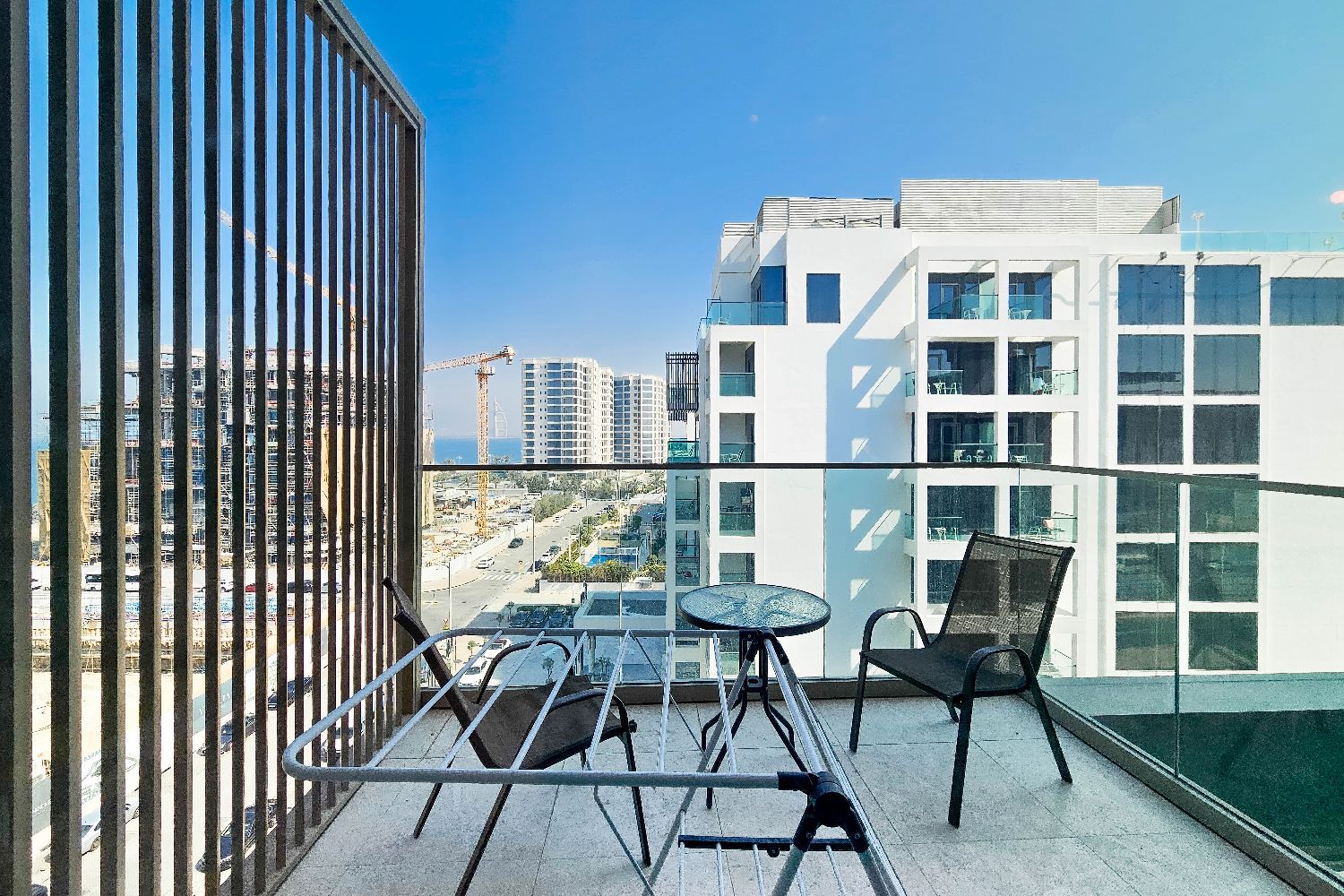 2 Bedrooms Apartment in Ellington Beach House