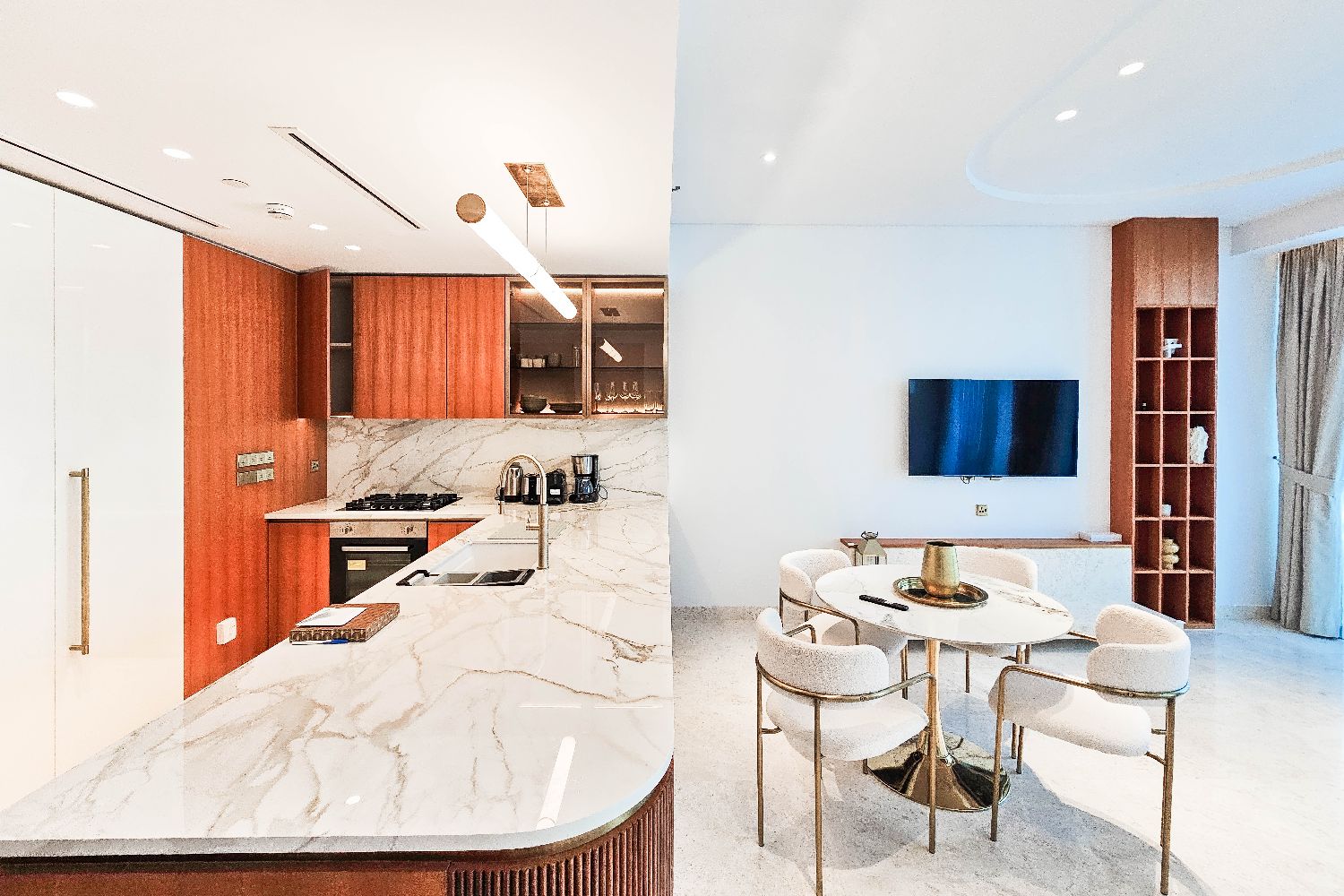 2 Bedrooms Apartment in Ellington Beach House