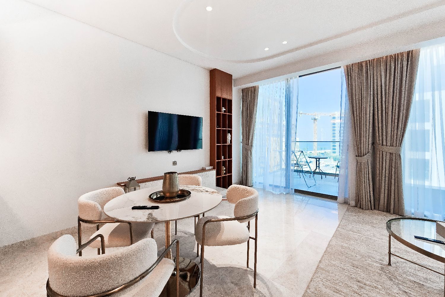 2 Bedrooms Apartment in Ellington Beach House