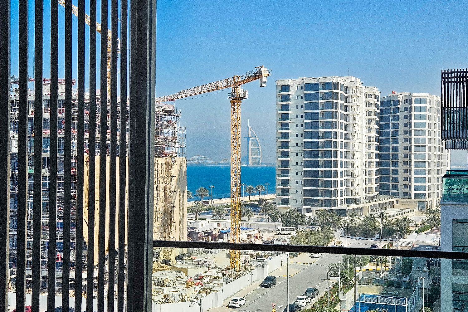 2 Bedrooms Apartment in Ellington Beach House