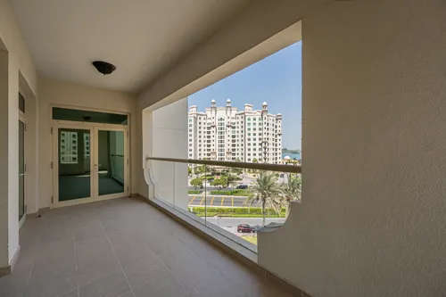 3 Bedrooms Apartment in Al Tamr