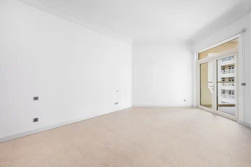 3 Bedrooms Apartment in Al Tamr