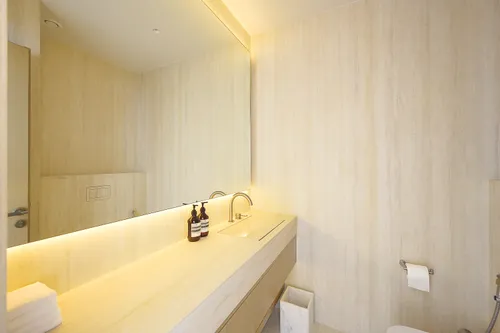 3 Bedrooms Apartment in Aquamarine