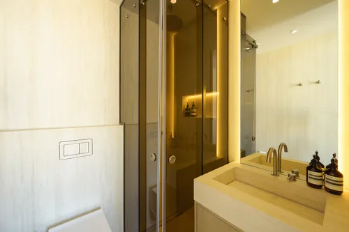 3 Bedrooms Apartment in Aquamarine