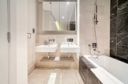 2 Bedrooms Apartment in The 8