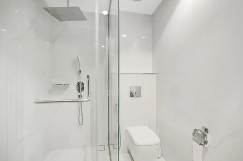 1 Bedroom Apartment in Azure Residences