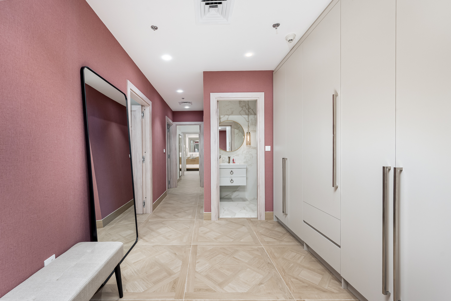 3 Bedrooms Apartment in Kempinski Palm Residence