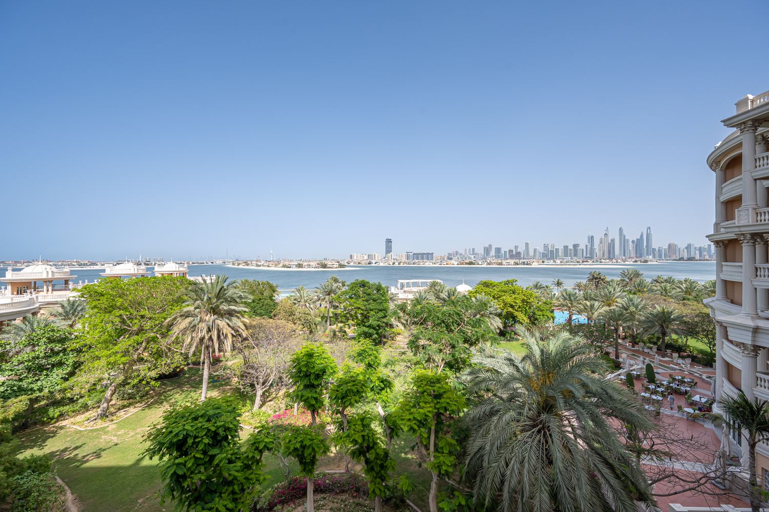 3 Bedrooms Apartment in Kempinski Palm Residence