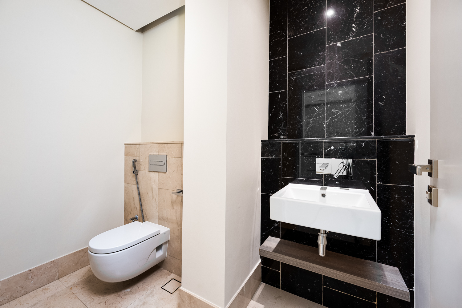 2 Bedrooms Apartment in The 8