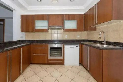 2 Bedrooms Apartment in Golden Mile 4