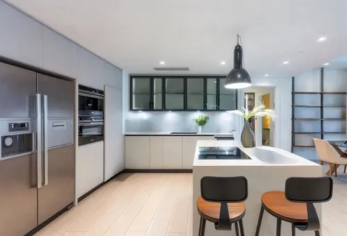 2 Bedrooms Apartment in Marina Residences 4