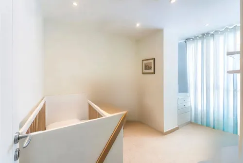 2 Bedrooms Apartment in Marina Residences 4