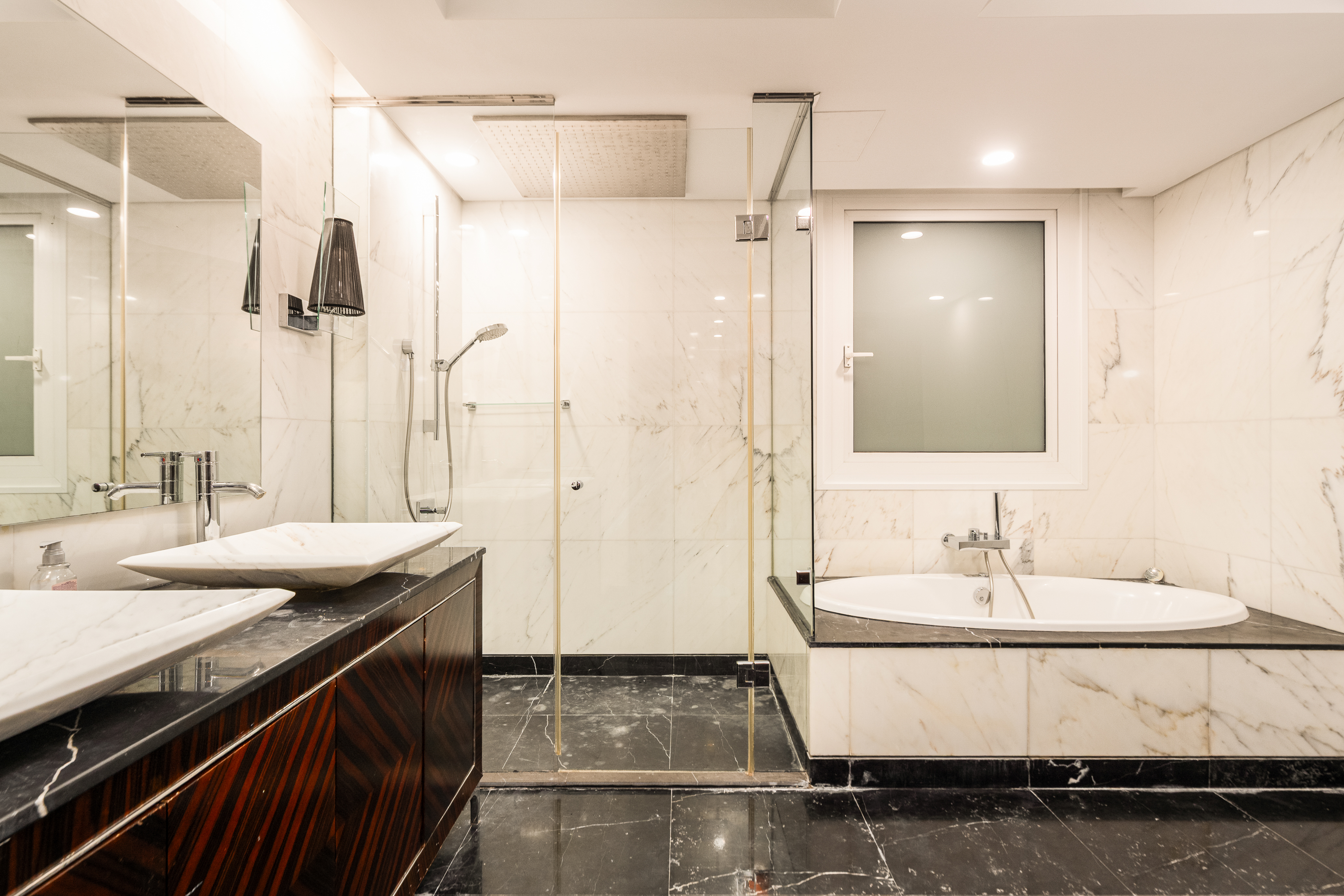 4 Bedrooms Apartment in Marina Residences 2