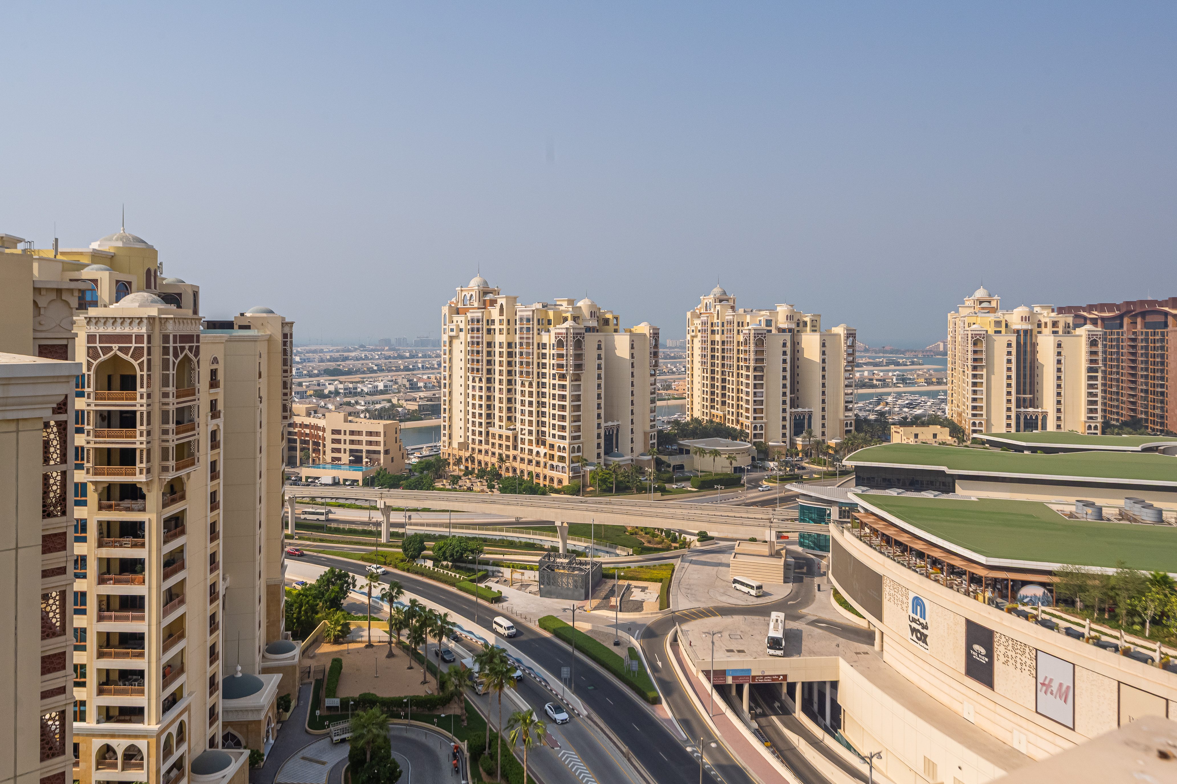 4 Bedrooms Apartment in Marina Residences 2