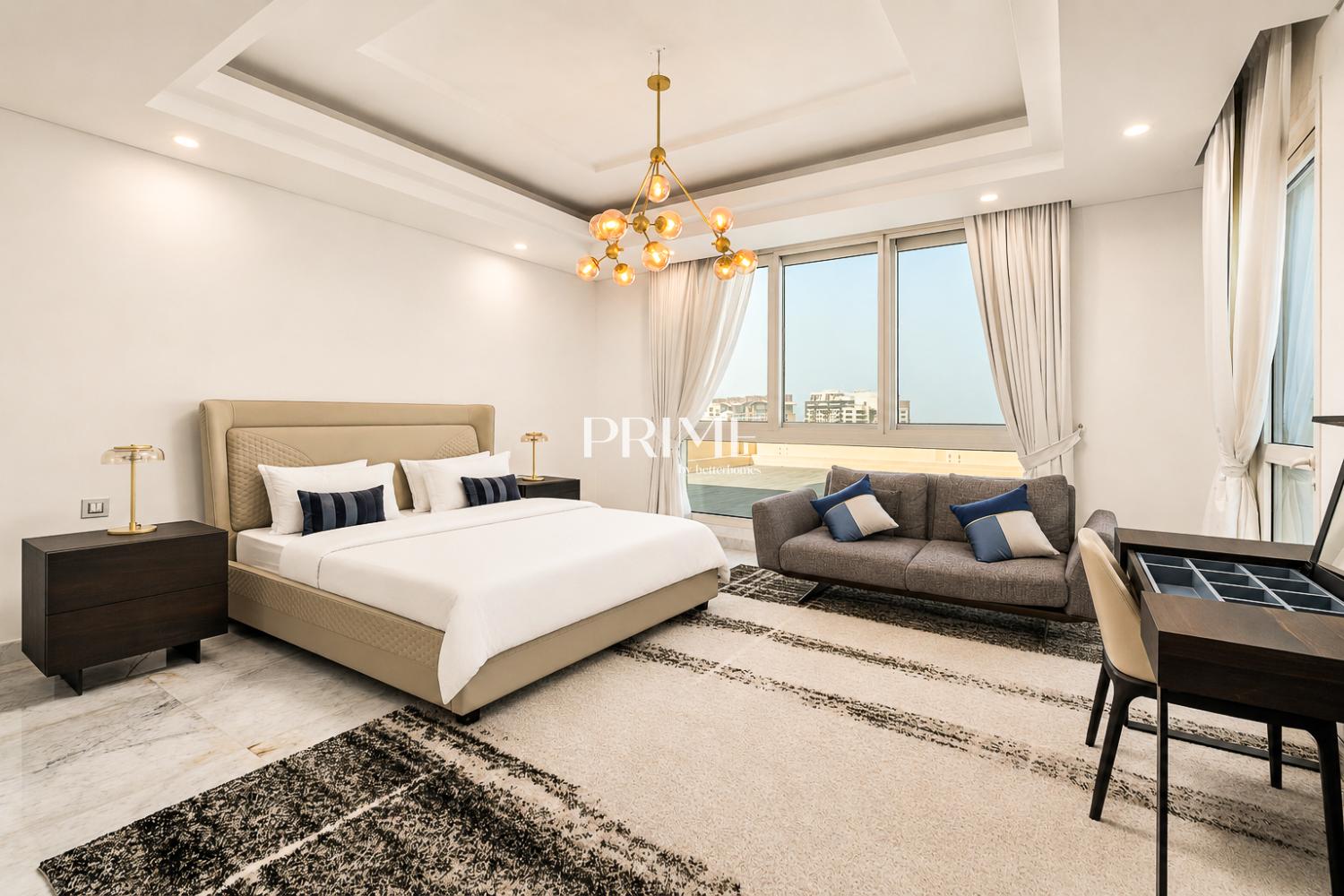 4 Bedrooms Apartment in Marina Residences 2