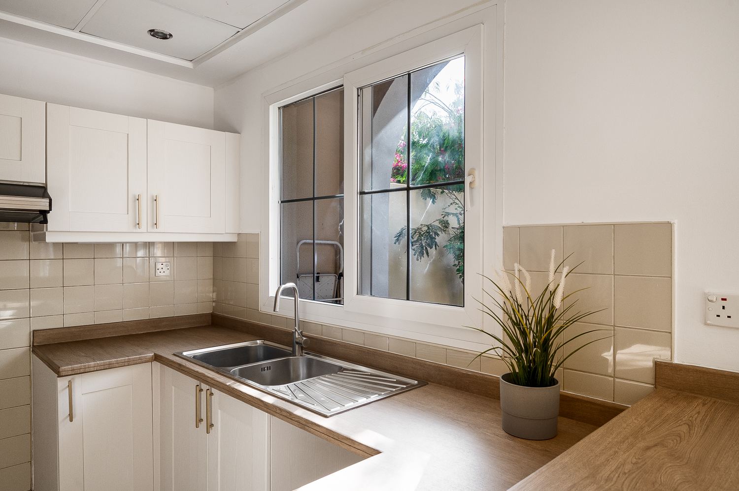 3 Bedrooms Townhouse in Al Reem 1 Al Reem Drive