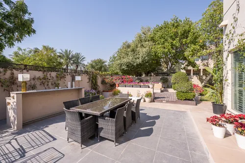 5 Bedrooms Villa in Saheel