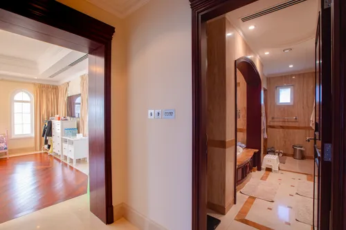 6 Bedrooms Villa in Polo Homes