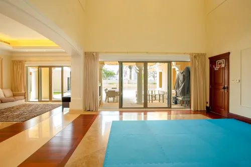 6 Bedrooms Villa in Polo Homes