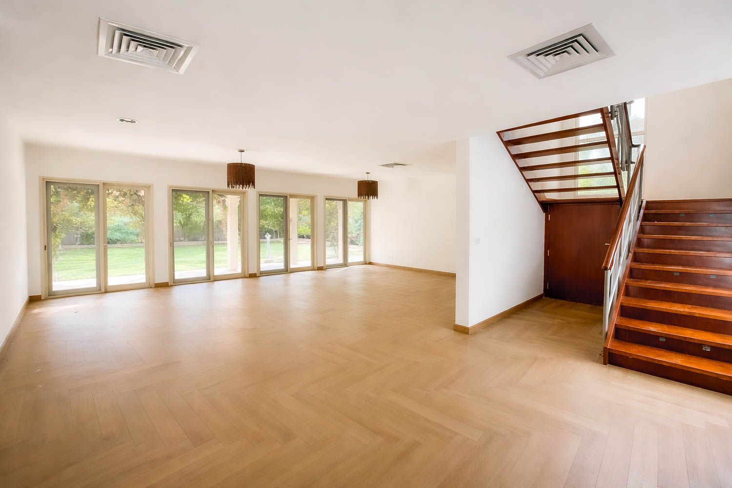 5 Bedrooms Villa in Saheel