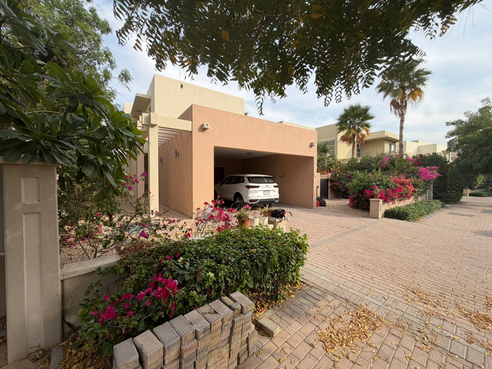 3 Bedrooms Villa in Saheel