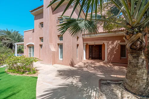 5 Bedrooms Villa in Mirador
