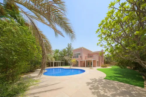 5 Bedrooms Villa in Mirador