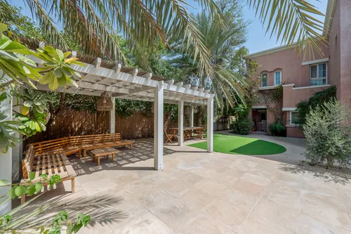 5 Bedrooms Villa in Mirador