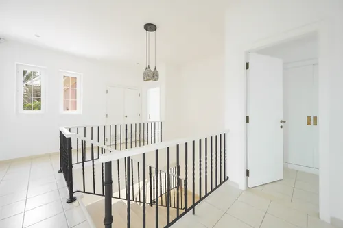 5 Bedrooms Villa in Mirador