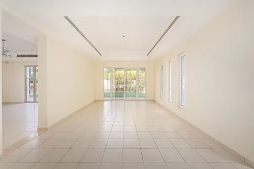 5 Bedrooms Villa in Mirador