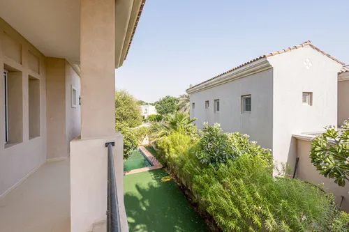 5 Bedrooms Villa in Mirador