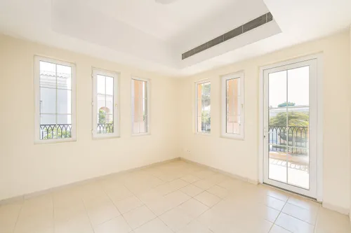 5 Bedrooms Villa in Mirador