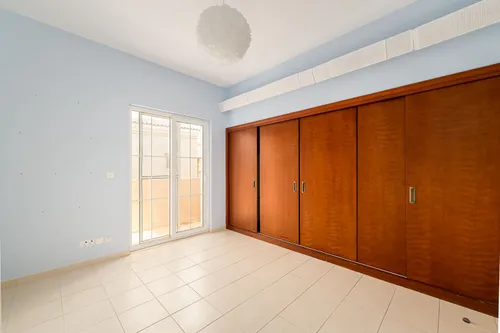 5 Bedrooms Villa in Mirador