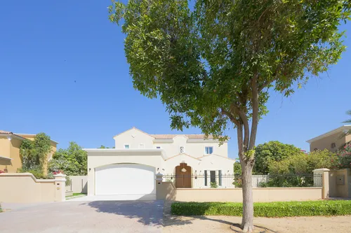 5 Bedrooms Villa in Mirador La Coleccion 1