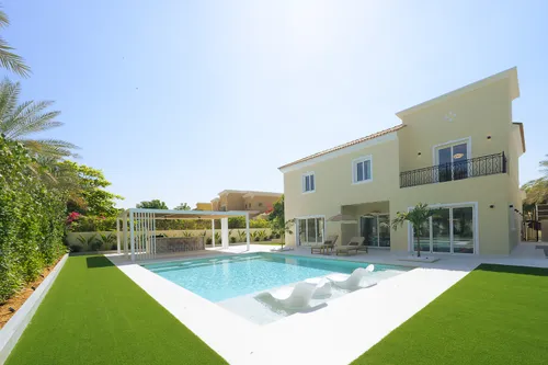 Luxury Villa | Huge Plot | Turn Key | 5BR