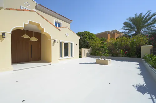 5 Bedrooms Villa in Mirador La Coleccion 1