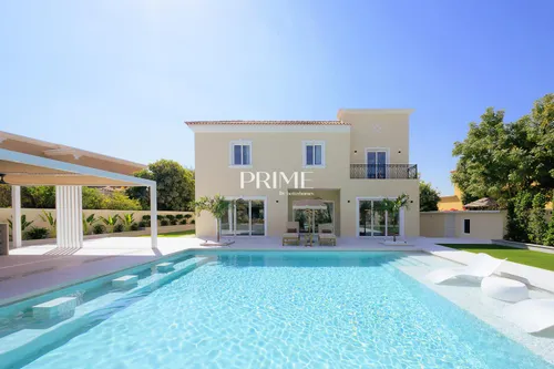5 Bedrooms Villa in Mirador La Coleccion 1
