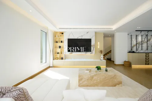 5 Bedrooms Villa in Mirador La Coleccion 1