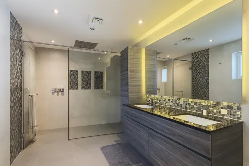 5 Bedrooms Villa in Al Mahra