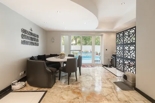 5 Bedrooms Villa in Al Mahra
