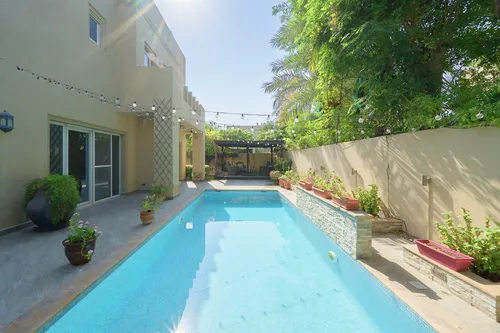 5 Bedrooms Villa in Al Mahra