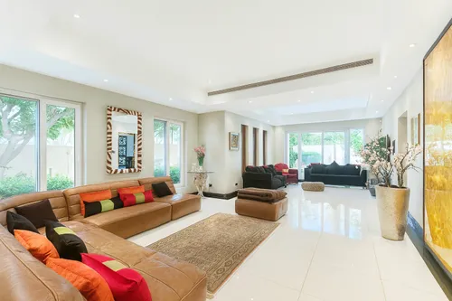 5 Bedrooms Villa in Al Mahra