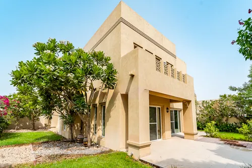 5 Bedrooms Villa in Al Mahra