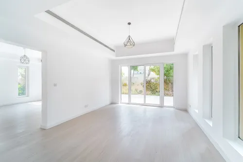 5 Bedrooms Villa in Al Mahra