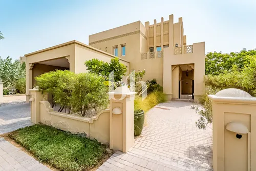 Type 11 | Single Row | Near Pool | Vacant