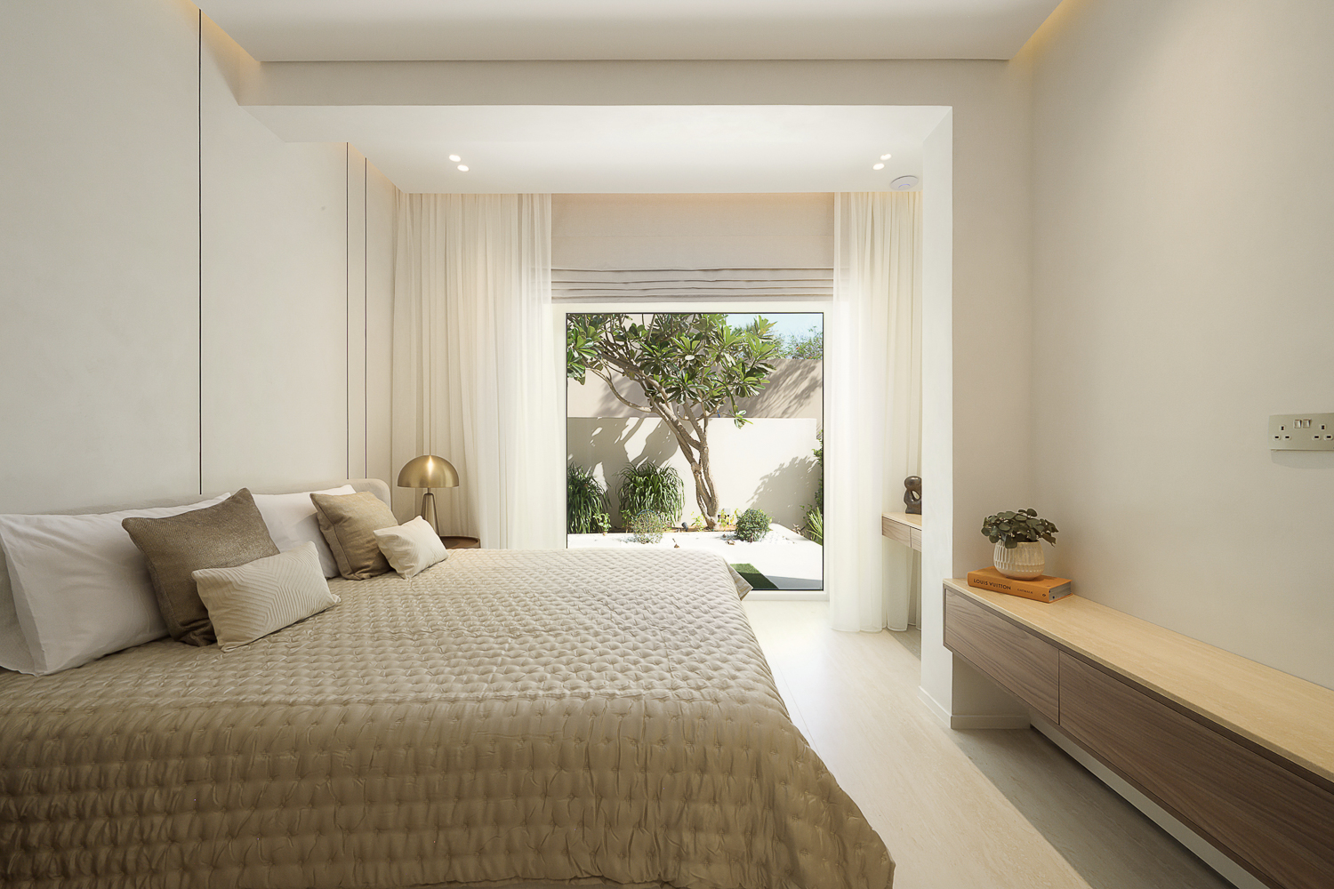 5 Bedrooms Villa in Al Mahra